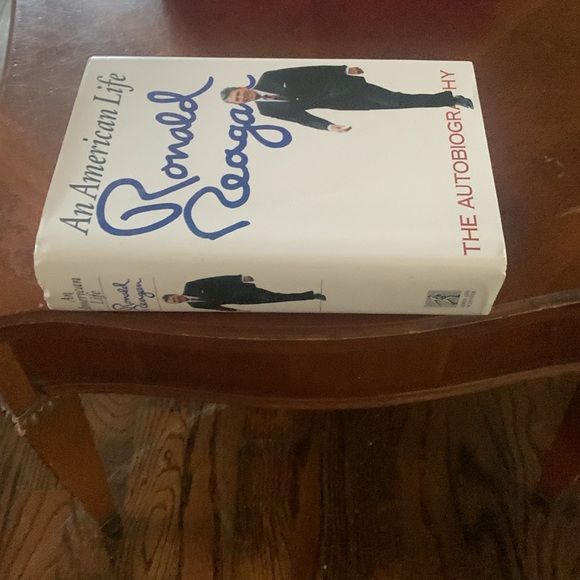 Ronald Reagan An American Life Hardcover Book Autobiography - Picture 5 of 16